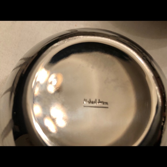 Michael Aram vintage 6 pc Abstract Stainless Metal Nut Bowls.
BOWLS are SOLD - Picture 6 of 6